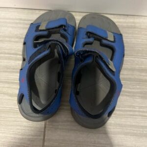 Columbia sandals